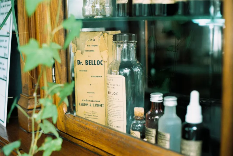 How a Surgeon's Cleaning Fluid Convinced America It Had a Disease